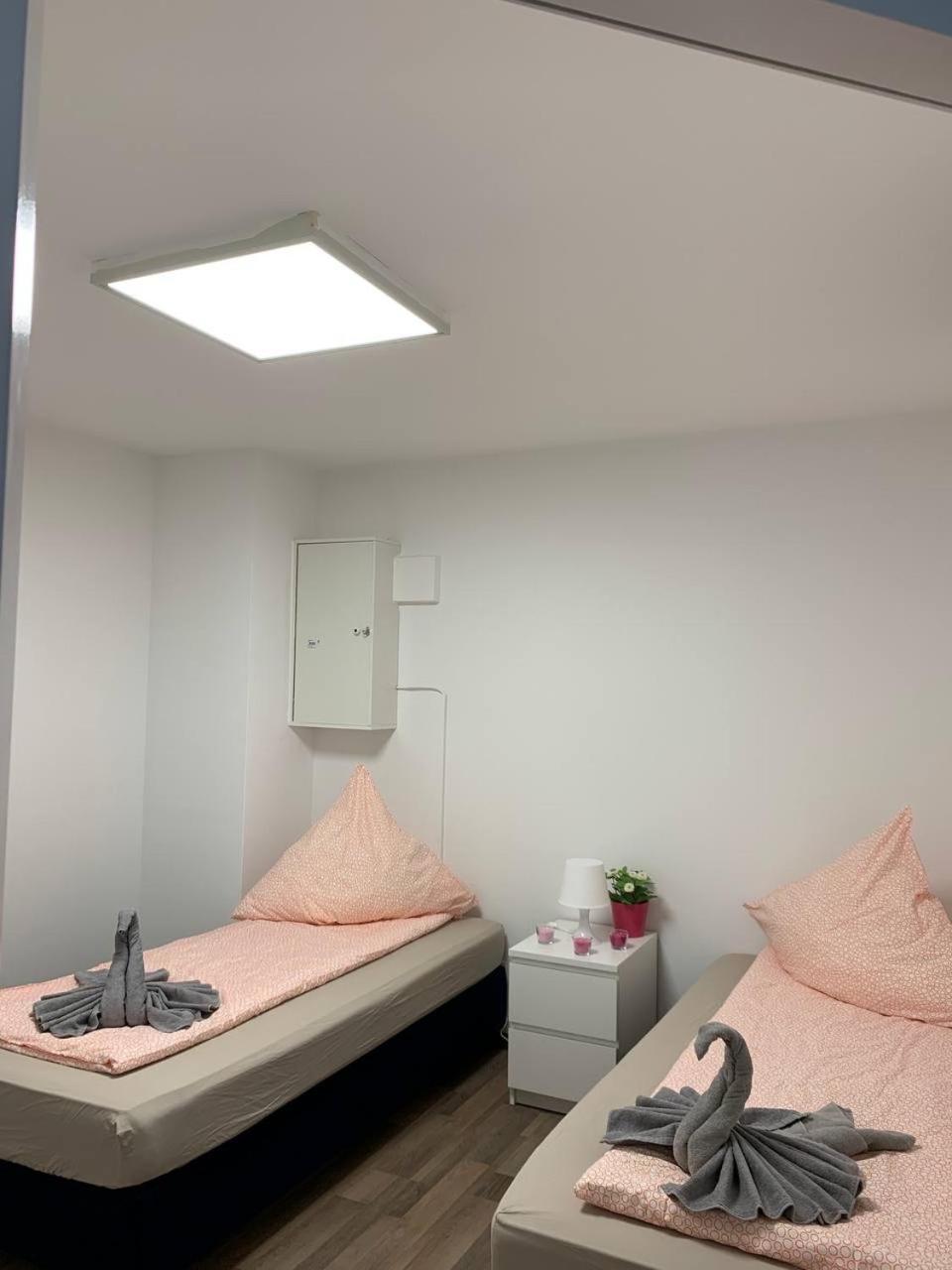 Central Private Rooms In Popular Neighborhood! Kolín nad Rýnem Exteriér fotografie
